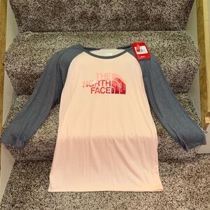 North Face 3/4 Sleeve Top